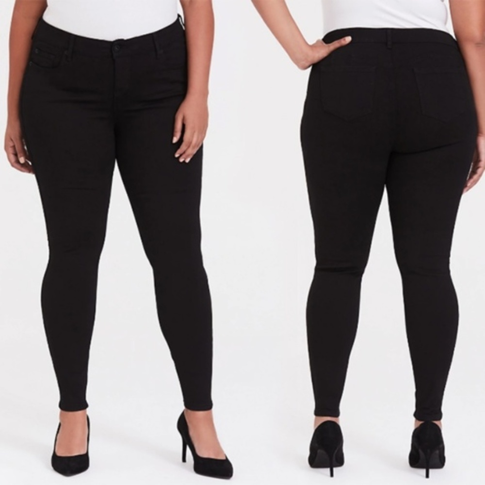 torrid Black Ankle-Length Skinny Jeans - Women's Cropped